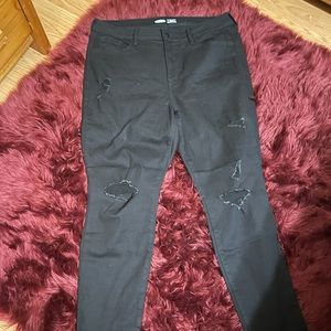 Black ripped pant jeans